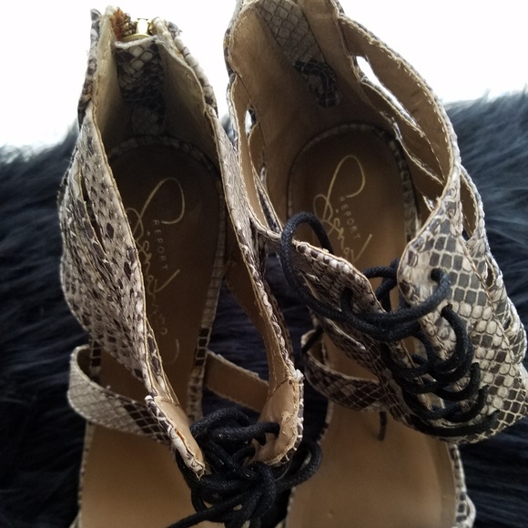 Report signature - Picture 4 of 7